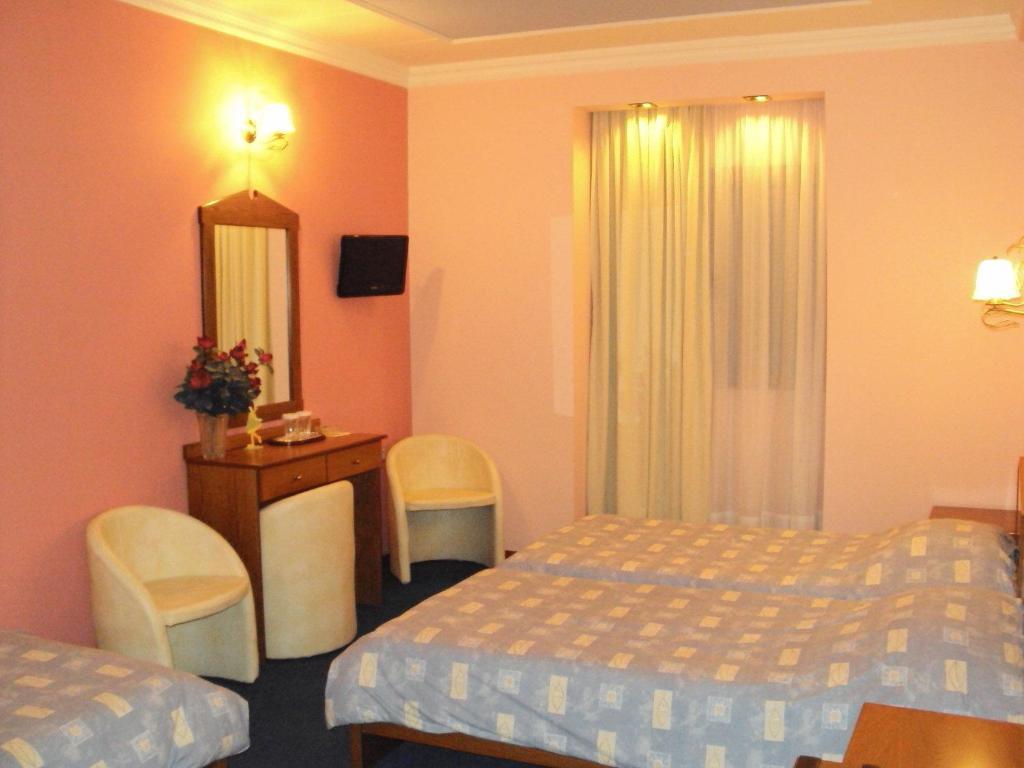 Astoria Hotel Traditional Komotini Zimmer foto